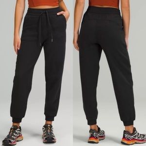 Lululemon Scuba HR Jogger Black Size 6
